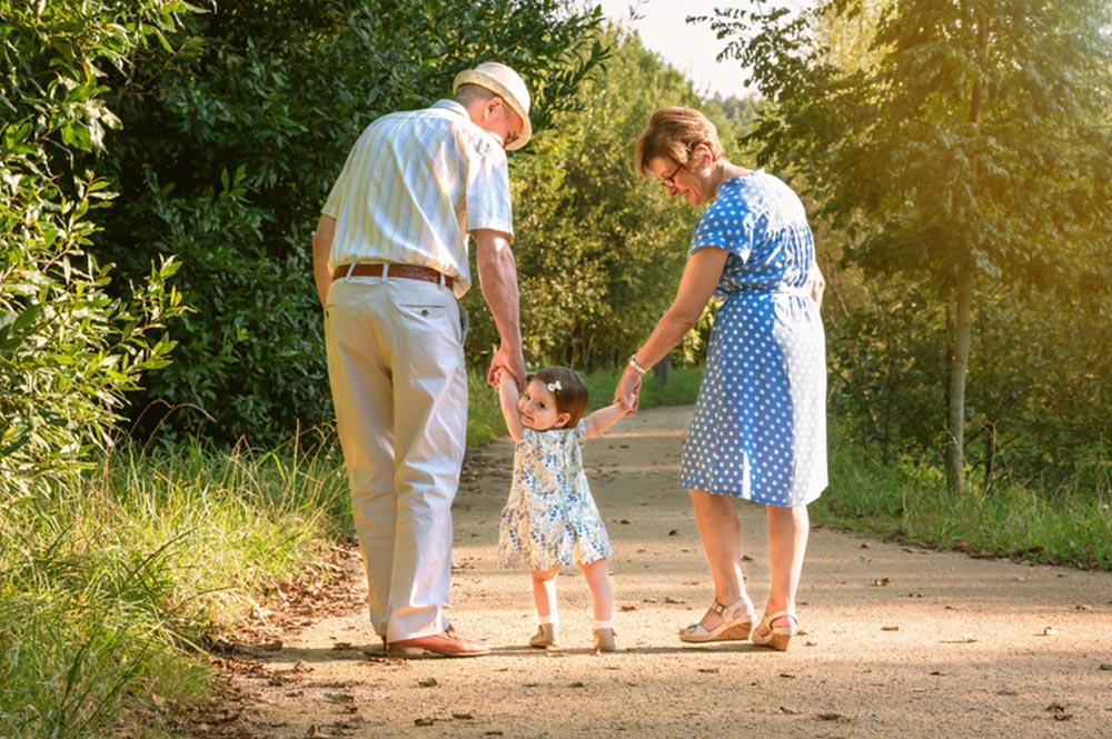 Großeltern: Umgangsrecht mit Enkeln und Urlaub